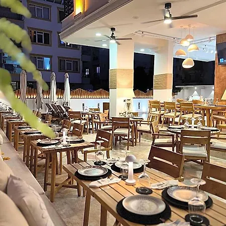 Oji Boutique Hotel 3*