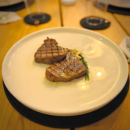 Oji Boutique Hotel 3*